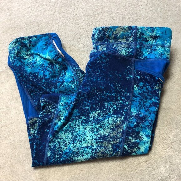 Athleta Blue Splatter Be Free Knicker Cropped Stretch Athletic Legging - Picture 2 of 13